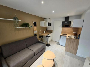 Studio neuf, tout équipé